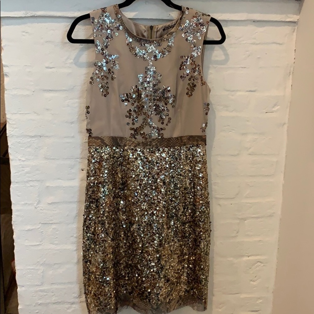 Gold sequin Elie Tahari sheath cocktail dress